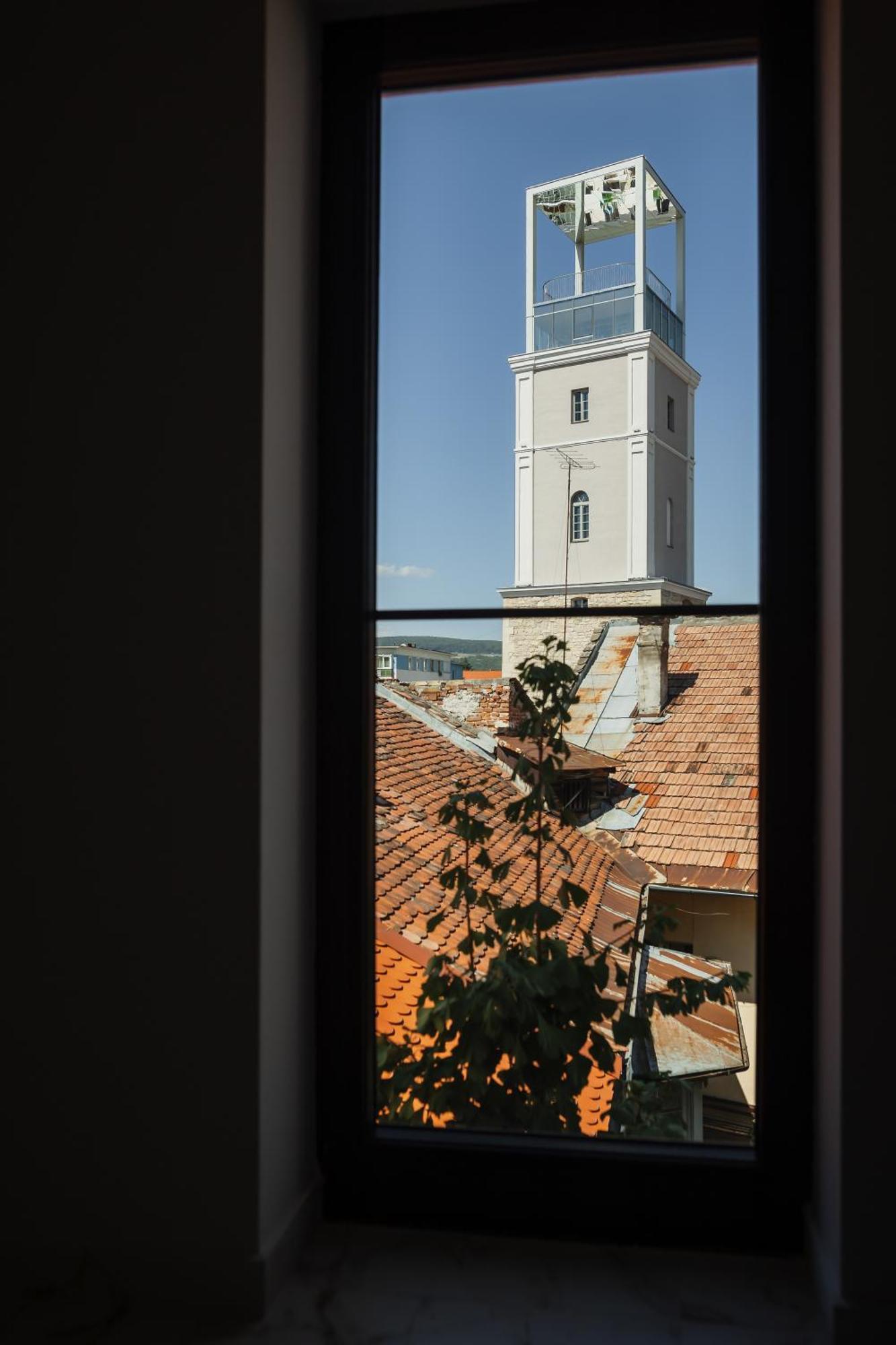Bloom Downtown Suites Cluj Napoca Bagian luar foto