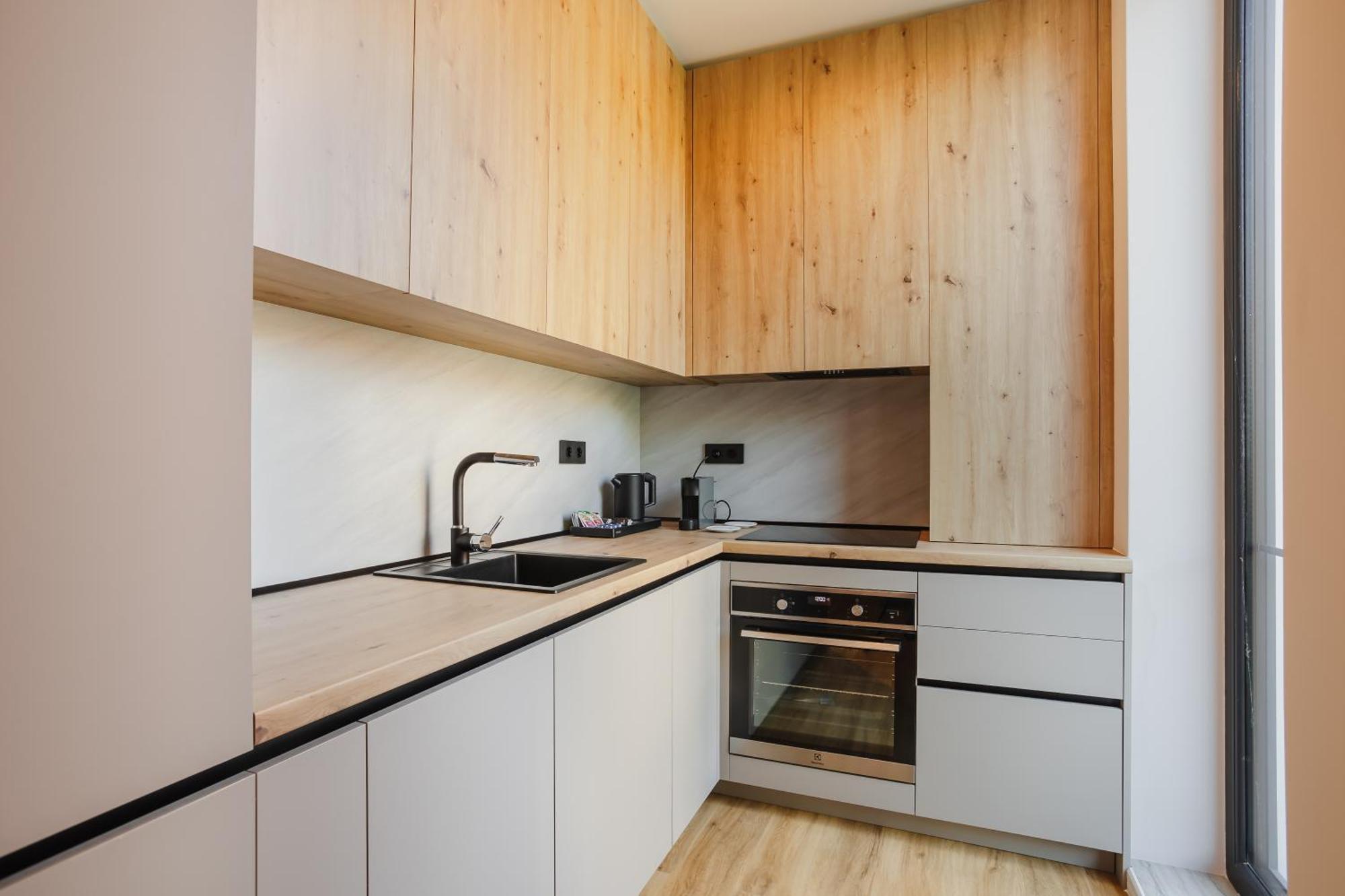 Bloom Downtown Suites Cluj Napoca Bagian luar foto