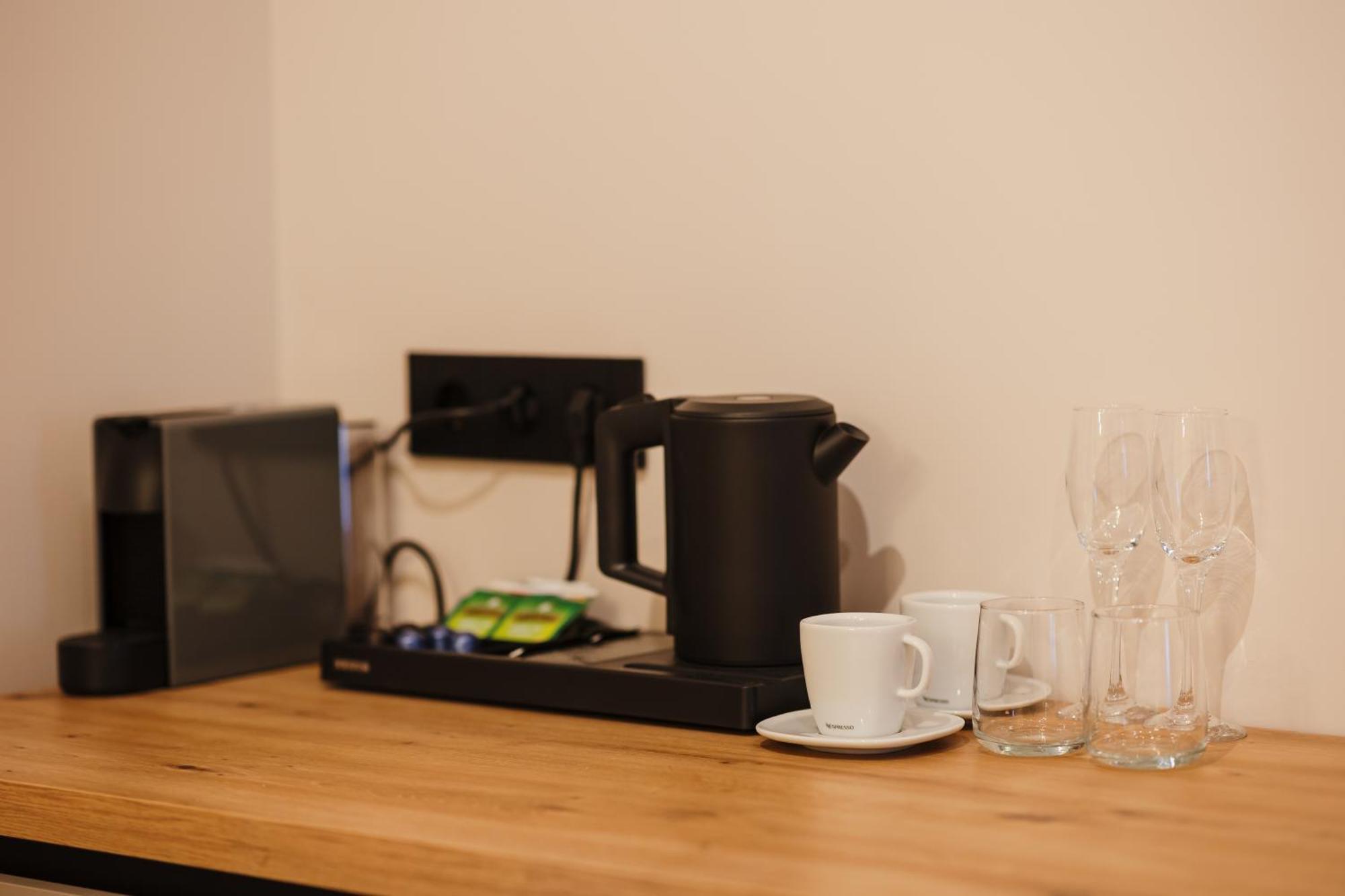 Bloom Downtown Suites Cluj Napoca Bagian luar foto